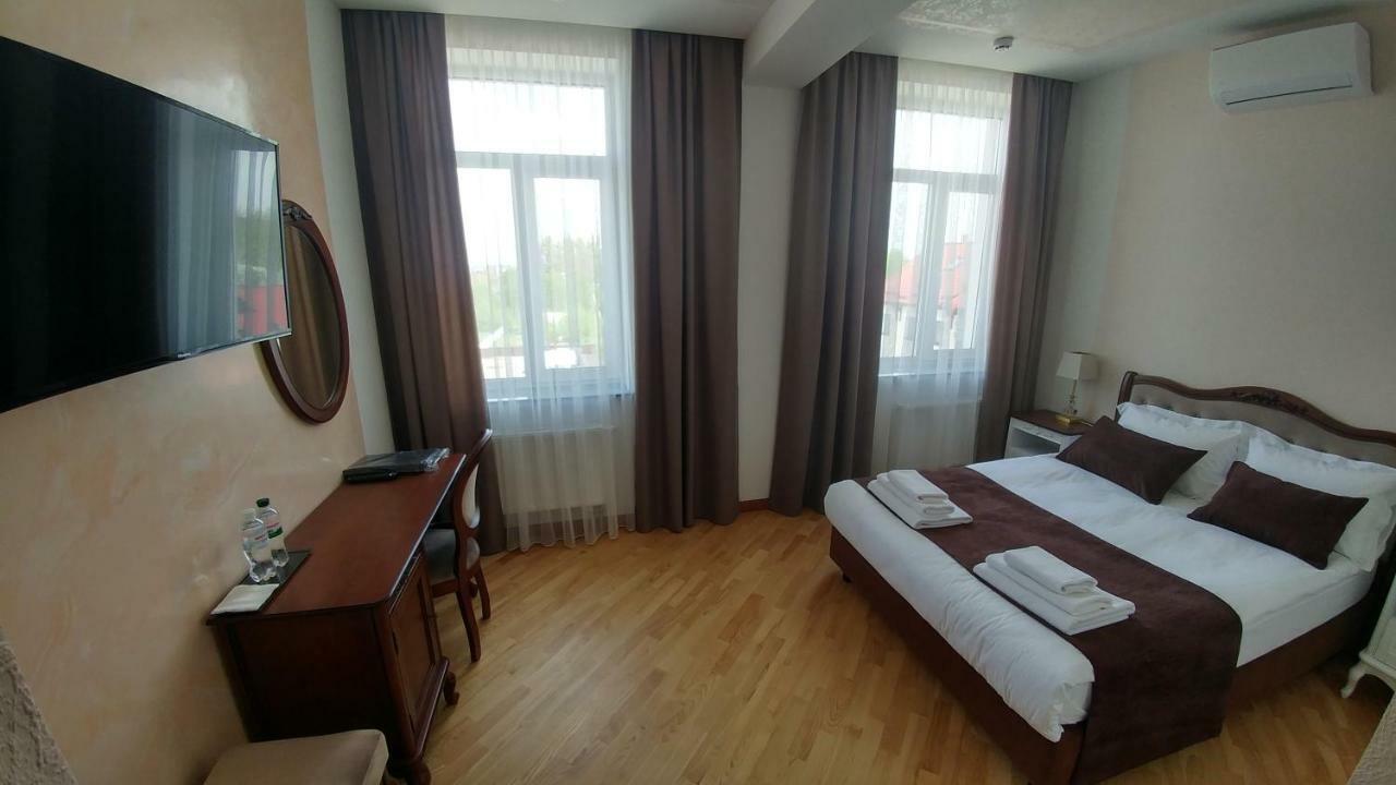 Hotel Meridian Brody 외부 사진