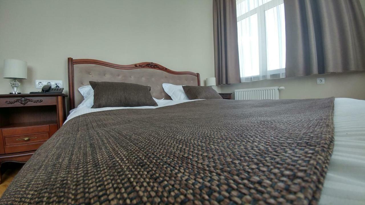 Hotel Meridian Brody 외부 사진