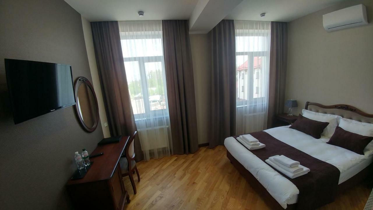 Hotel Meridian Brody 외부 사진