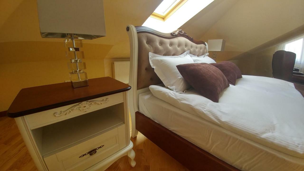 Hotel Meridian Brody 외부 사진