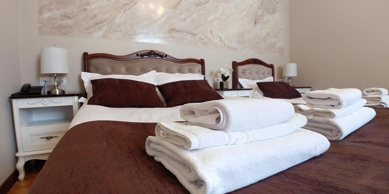 Hotel Meridian Brody 외부 사진